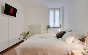 1-minute walk from Piazza Vittoria - Casa Mameli